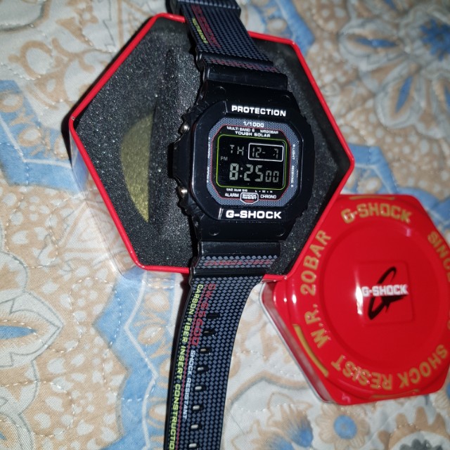 Dw 5600 hot sale carbon fiber