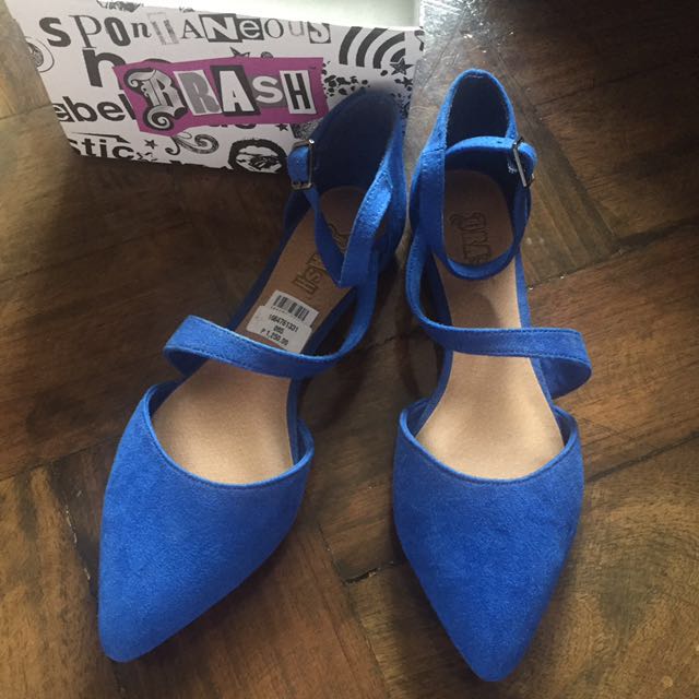 payless blue shoes