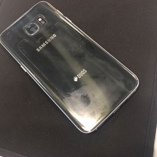 Samsung Galaxy S7 Edge (Category: Samsung) located in Mandaluyong City. Submitted by pflores (Listing ID 143927474, Image 2). Description: Used Samsung S7 Edge complete w/ original accessories and Spigen Case Completely functional. Minor cosmetic damage in home button (seen in photo) RFS: Upgrade to Note 8.