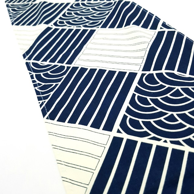 Traditional Japanese Pattern Fundoshi in WHITE and NAVY BLUE, Men's ...