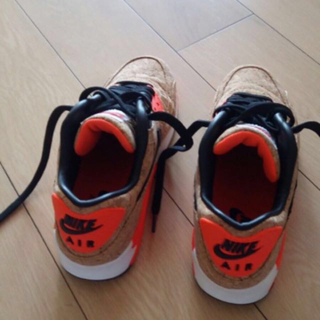 How to spot a fake pair of Nike Air Max 90 shoes Quora