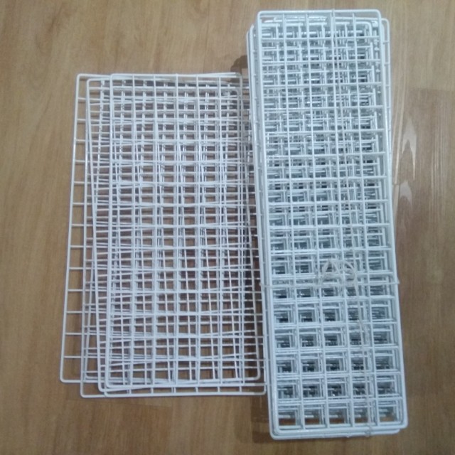 Daiso window wire mesh, Furniture, Others on Carousell
