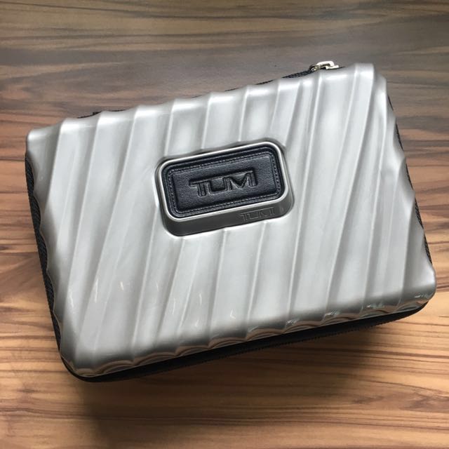 Tumi mini hotsell case delta