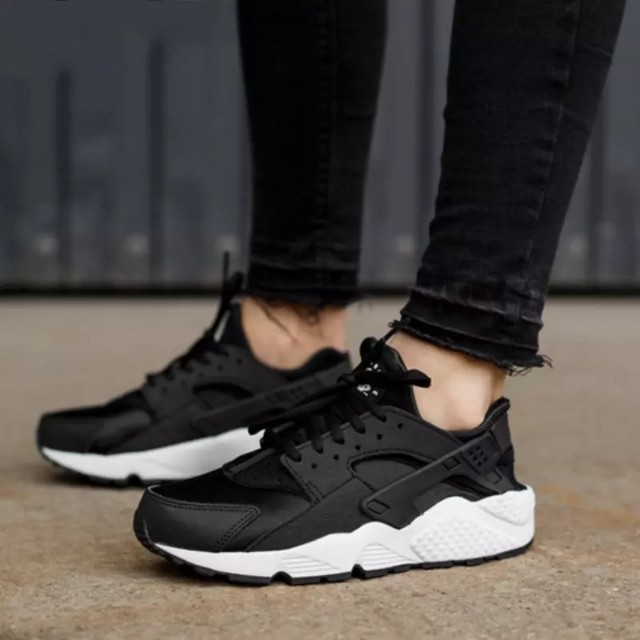 Nike Huarache baby blue black oreo white