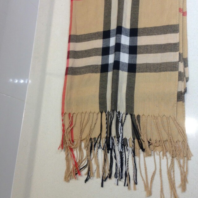Replica Burberry Scarf Women s Fashion Accessories on Carousell