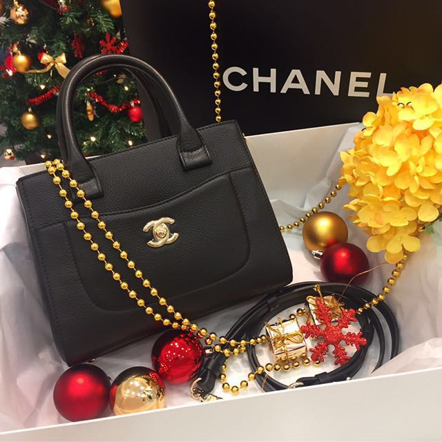 ❌SOLD❌ Latest Model! Full Set With Local Receipt - Brand New Chanel Mini  Neo Executive Tote in Black Calfskin and Champagne GHW, Luxury, Bags &  Wallets on Carousell