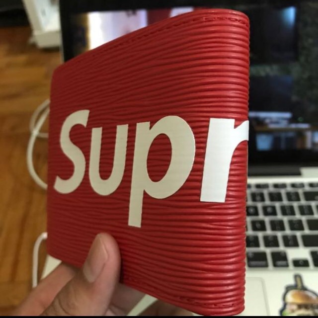 supreme lv wallet red