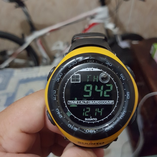Suunto vector watch price hotsell