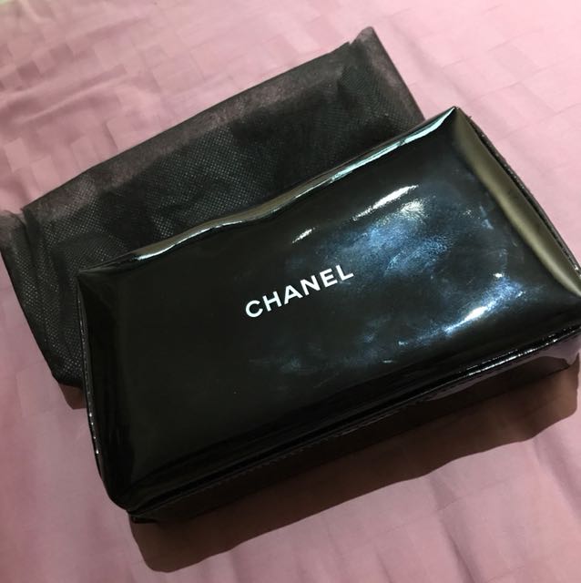 Chanel cosmetic sales bag 2017
