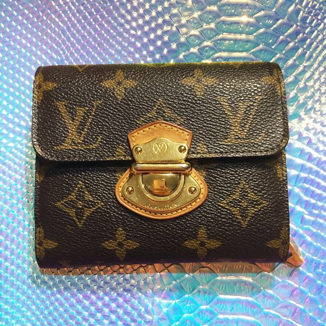 Authentic Louis Vuitton Buckle Wallet