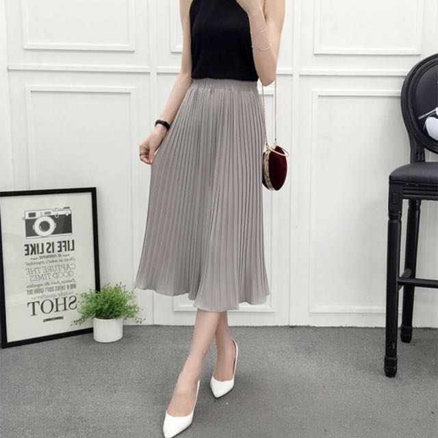 Pleated skirt grey Clearance