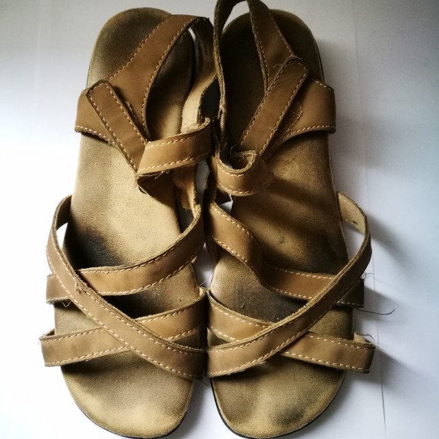 Pre D Comfort Plus By Predictions Women S Strappy Leather Sling