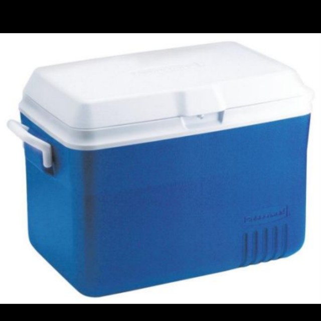 FOR RENT UP TO 7 DAYS SAME PRICE EVEN IF 1 DAY LARGE COOLER BOX CHILLER ICE BOX CAMPING BBQ PICNIC PARTIES EVENTS