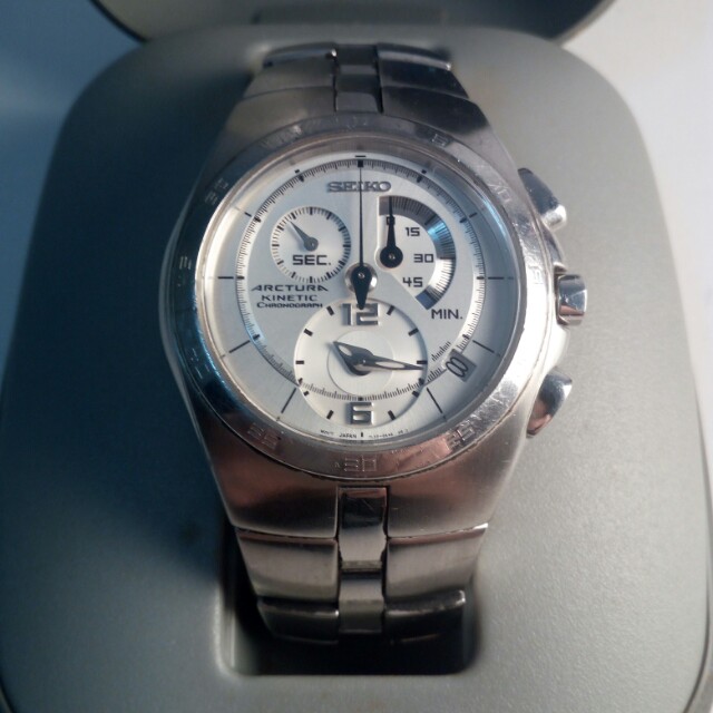 Seiko Arctura 7L22-0AA0 Kinetic Chronograph, Men's Fashion, Watches &  Accessories, Watches on Carousell