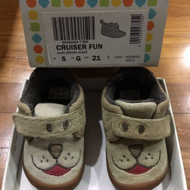clarks first steps shoes