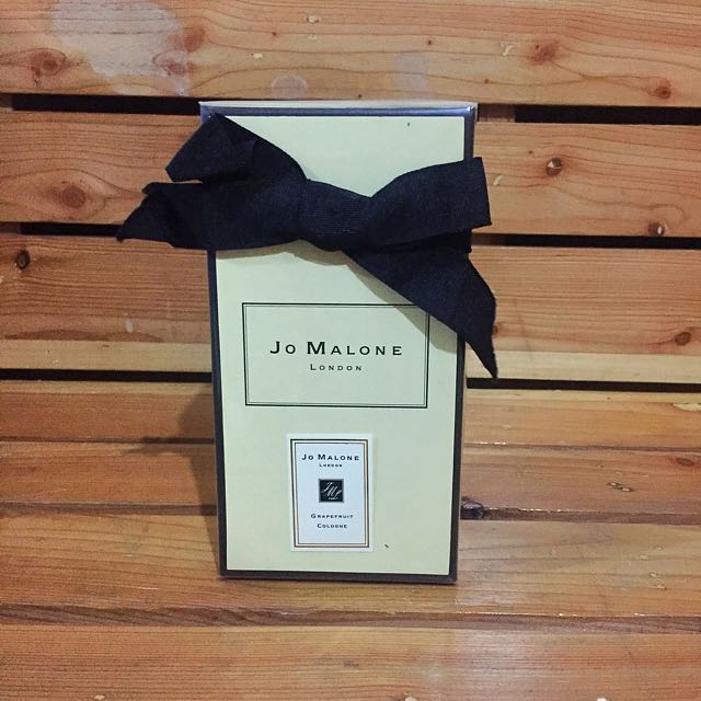 Jo Malone | Grapefruit | 100 ml (Category: Fragrance & Deodorants) located in Pasig City. Submitted by seeril (Listing ID 144431981, Image 1). Description: Jo Malone on S-A-L-E!!!.