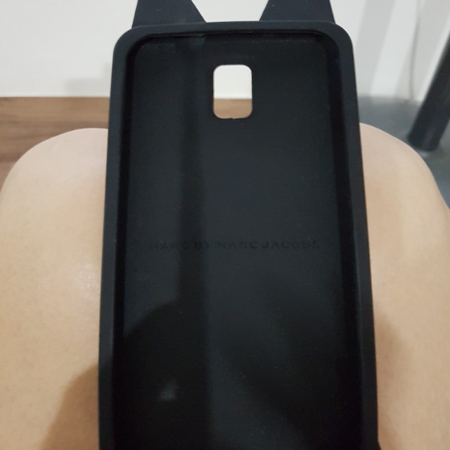 Note 3 cover (Category: Other Mobile & Gadget Accessories) located in Singapore. Submitted by mcdull24 (Listing ID 144406721, Image 1). Description: .