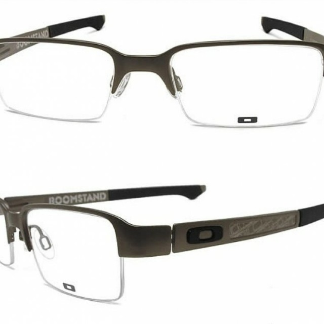 oakley boomstand