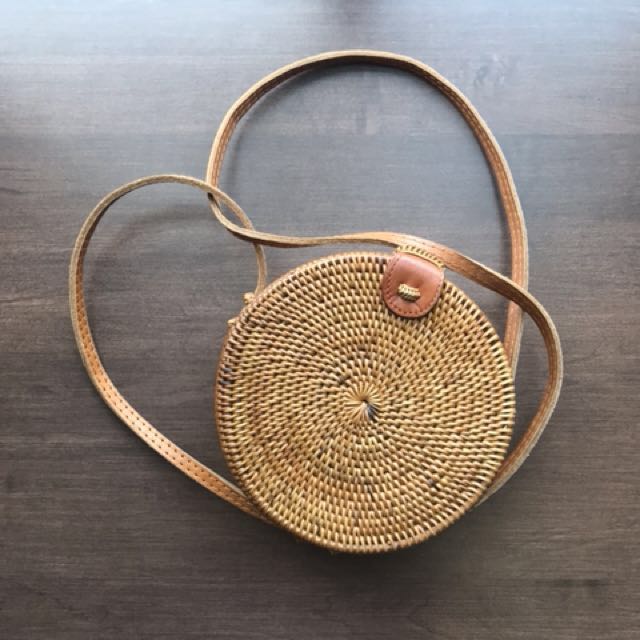 Rattan Basket (round) Sling Bag, Women's Fashion, Bags & Wallets, Beach ...