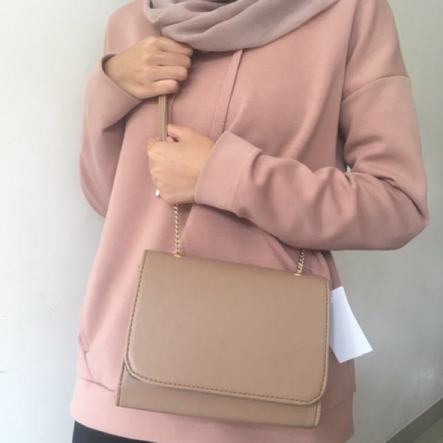 Tas sling store bag h m