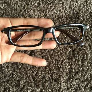 Preloved frame porsche design