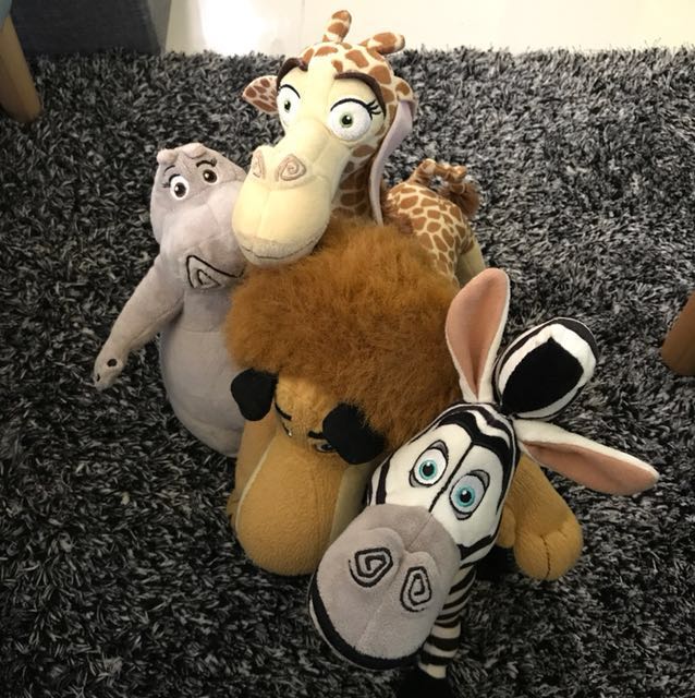 madagascar gloria soft toy