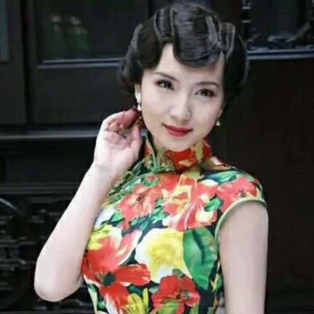Brand new Classic 60's fringe wig (old shanghai hairstyle), Health