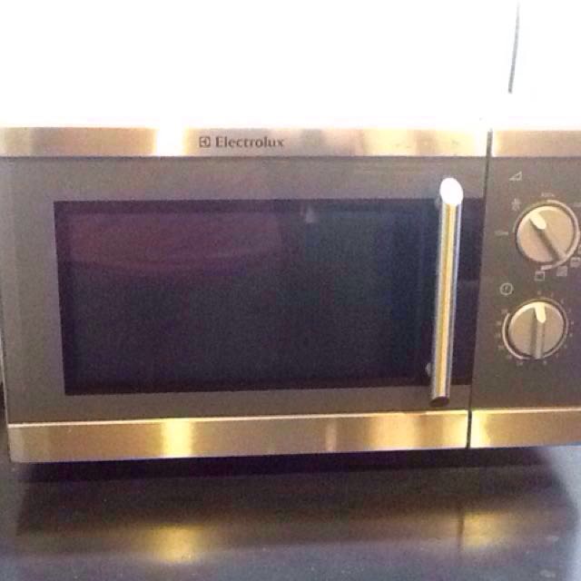 electrolux microwave oven emm2017x