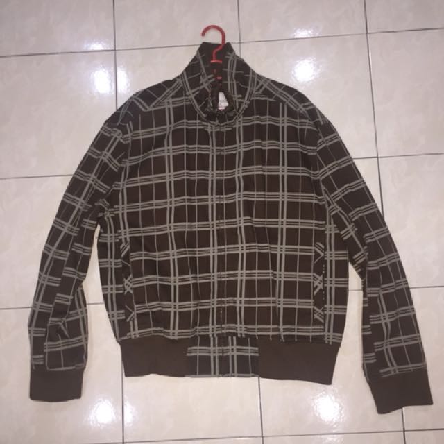 Jacket BUM, Men's Fashion, Tops & Sets, Vests on Carousell