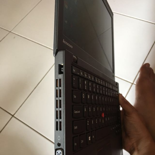 Jual Laptop Lenovo X240 Thinkpad, Elektronik, Komputer, Desktop di Carousell