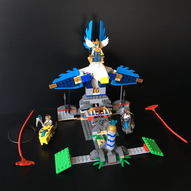 Lego Chima 1 Eagles Castle Toys Games Bricks Figurines On Carousell
