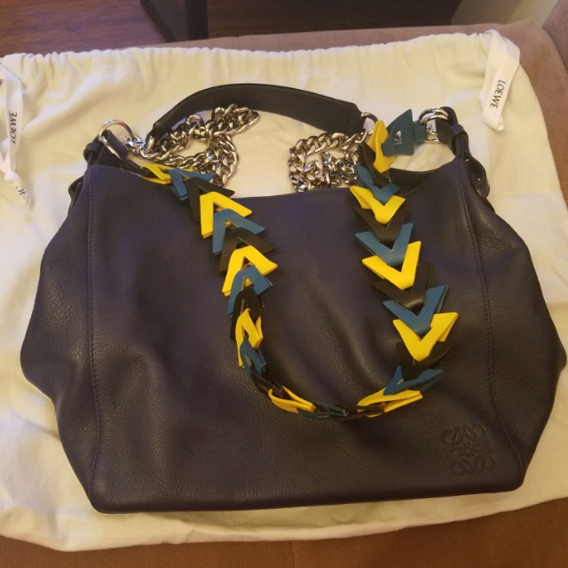 Loewe v new arrivals bucket bag
