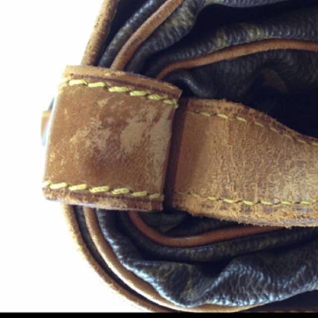 Louis Vuitton Saumur 35 Brown Cloth ref.466664 - Joli Closet