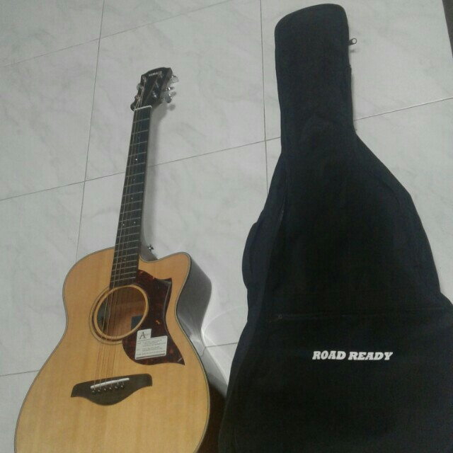 Mint Condition Yamaha Ac3m Full Solid Electric Acoustic Guitar