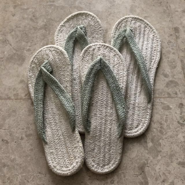 muji flip flops