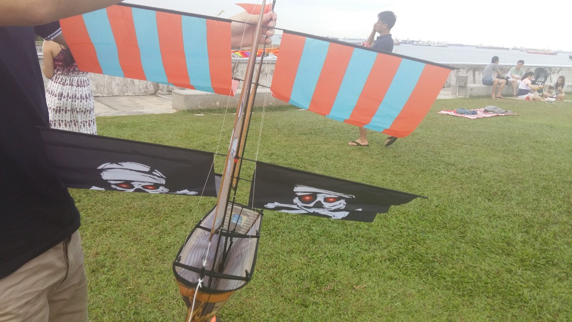 Pirate Ship Kite, Hobbies & Toys, Toys & Games on Carousell