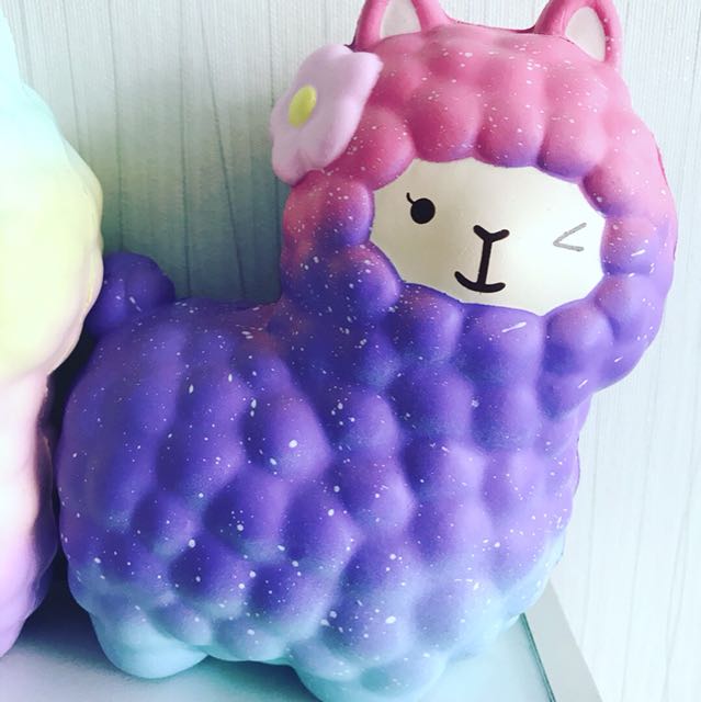 Galaxy alpaca hot sale squishy