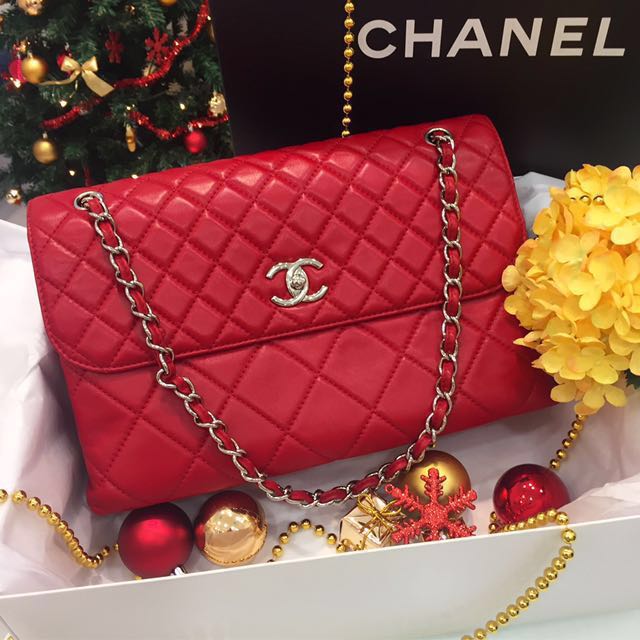 Chanel Pre-Owned 2016 Timeless Maxi Jumbo Shoulder Bag - Red