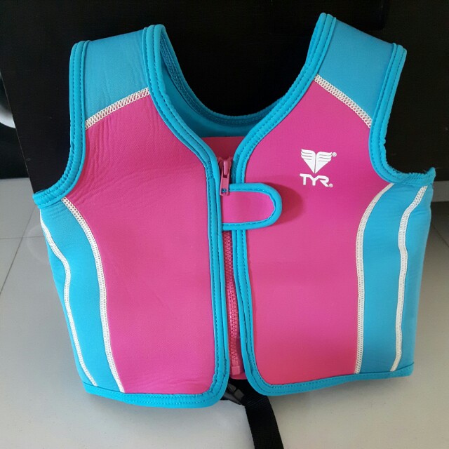 Swim vest, Babies & Kids, Babies & Kids Fashion on Carousell