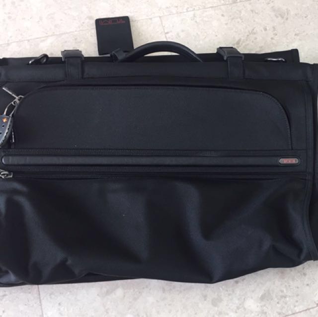 tumi suit carry on