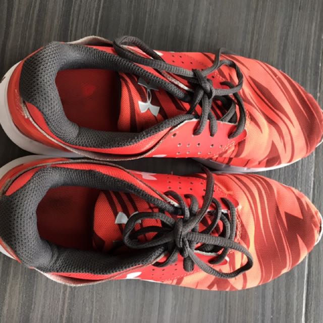 Size 17 2025 under armour shoes