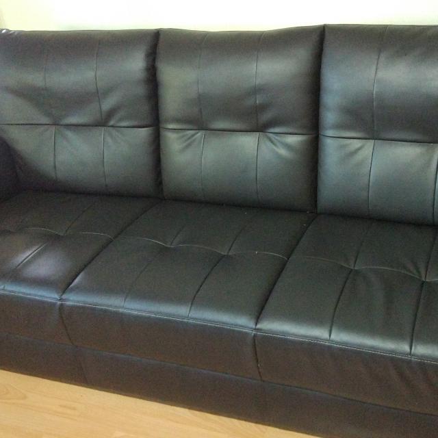 3seats sofa collected before 28Dec, Furniture & Home Living, Furniture