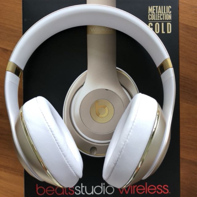 Beats by Dr. Dre Studio 2.0 Gold Wireless Headphones Model B0501 