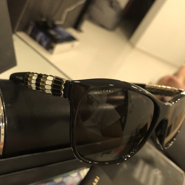 BNIB Bvlgari Sunglass BV8104