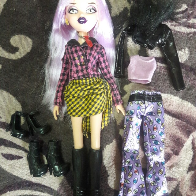 Bratzillaz doll, Hobbies & Toys, Collectibles & Memorabilia, Vintage ...