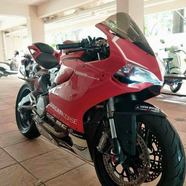 Ducati panigale 899 on sale second hand
