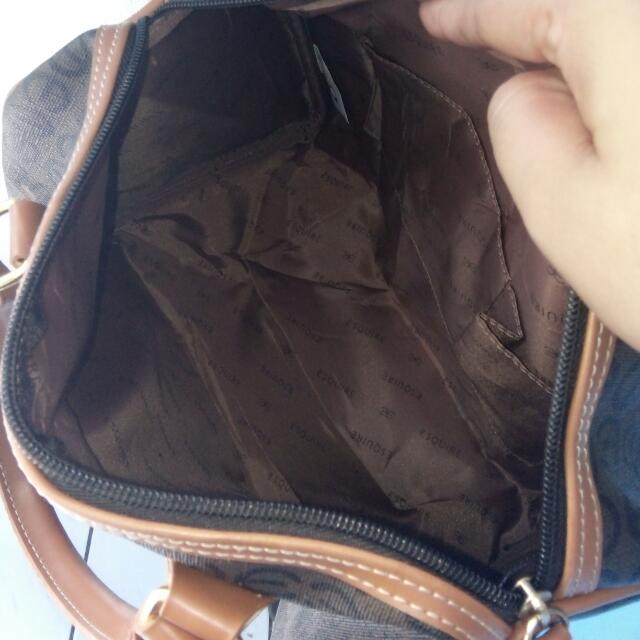 Esquire Bag, Women's Fashion, Bags & Wallets, Cross-body Bags on Carousell