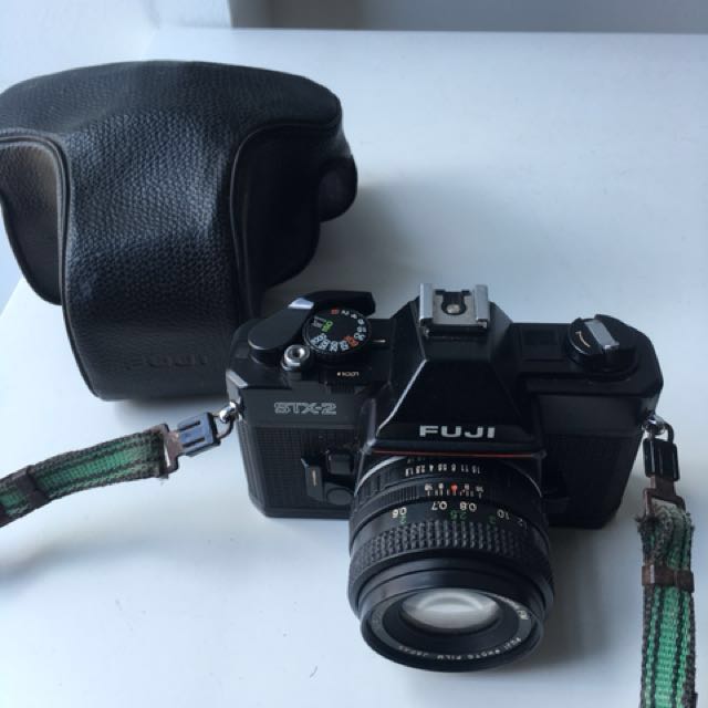 Appareil Photo Fuji STX-2 Avec Objectif X-Fujinon 50mm F/1.9 + Flash Hanimex TZ2