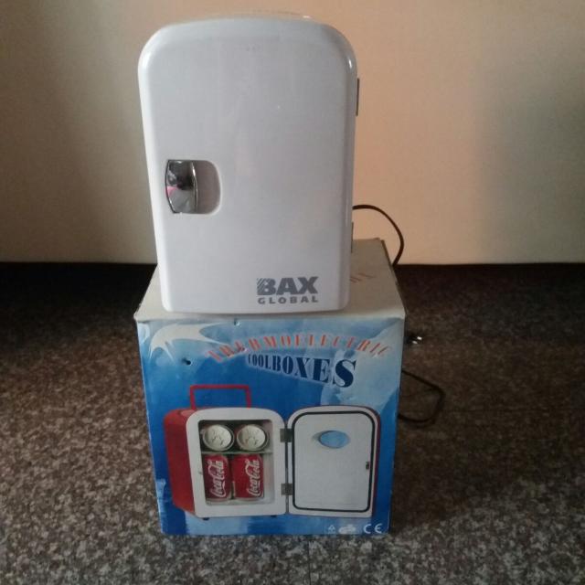 Mini Fridge, TV & Home Appliances, Kitchen Appliances, Refrigerators