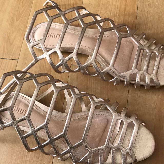 SCHUTZ gladiator sandals (Category: Flats & Sandals) located in Cebu City. Submitted by fancylizzy (Listing ID 144878452, Image 2). Description: Worn less than a handful of times In great condition Size US 9 EU40 Bought for more than 10k.